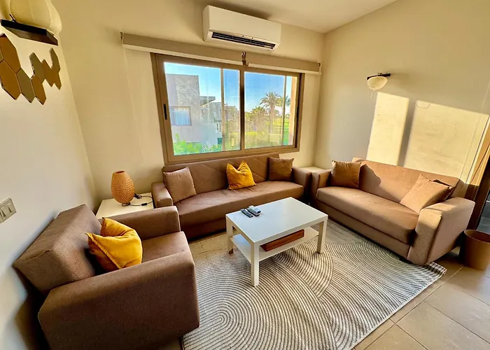 3br Scenic Setting Jazz Little Vencie Lakeview Apartment