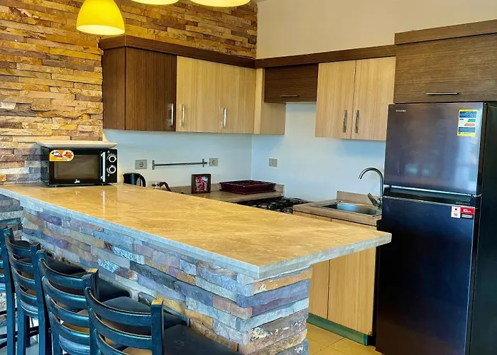 3br Scenic Setting Jazz Little Vencie Lakeview Apartment *